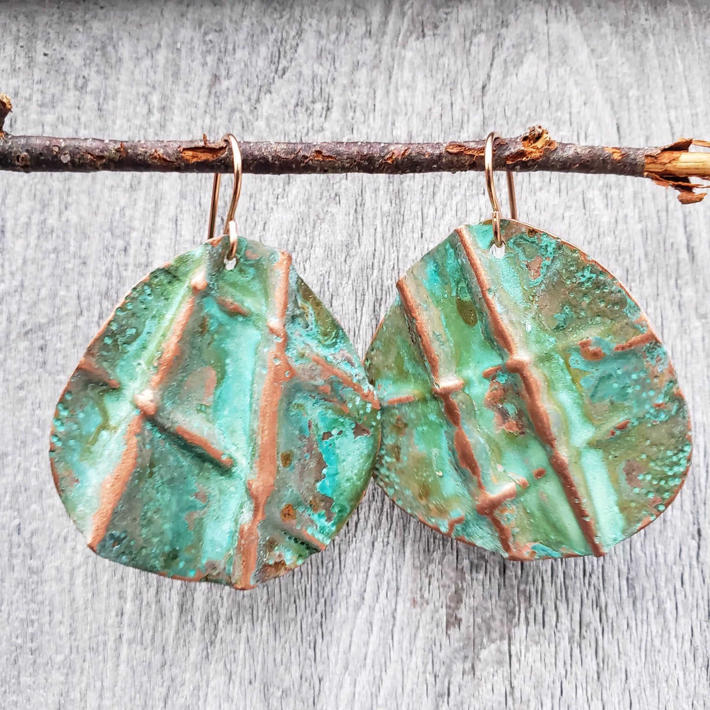 Ocean Treasure Green Patina (Copper Highlights)