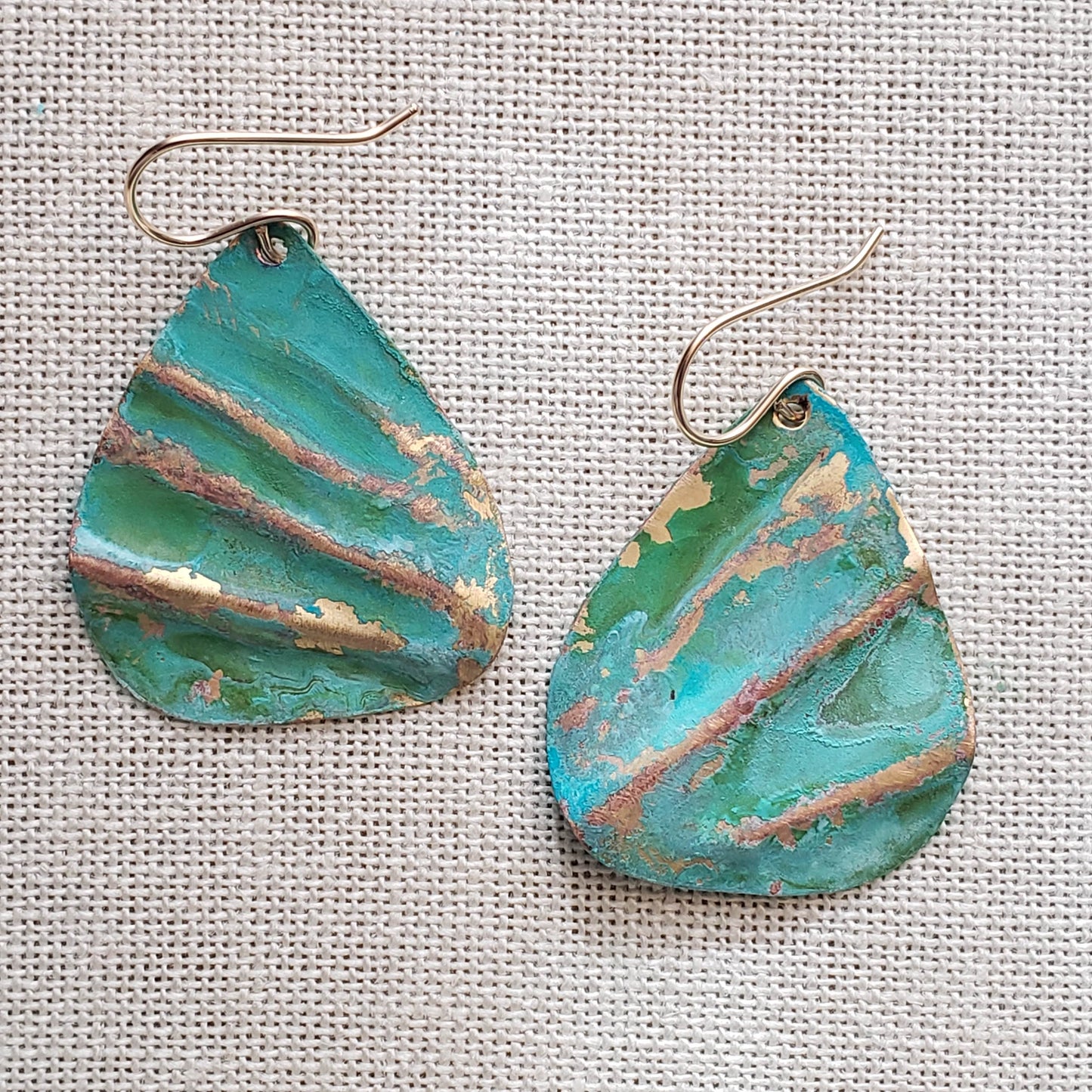 Ocean Treasure Green Patina Earring (Golden Highlights)